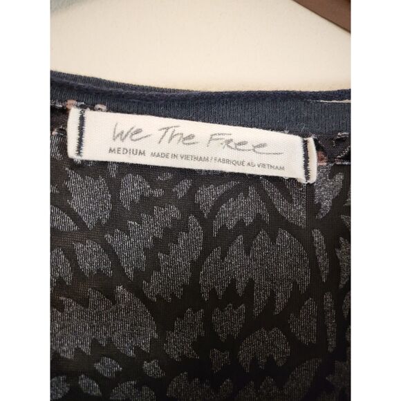 Free People We The Free Women Black Velvet Burnout Leopard Print Top Size Medium - Picture 3 of 4